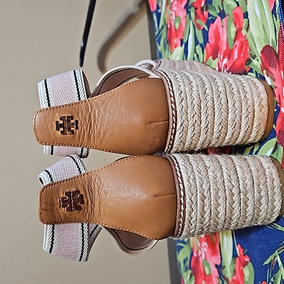 Tory Burch Sandals - Picture 4 of 12